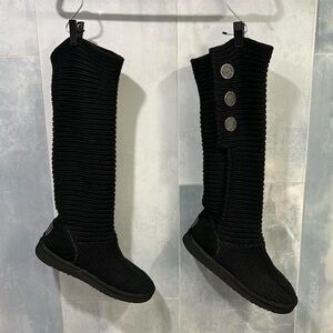 Black Knit Cardy Uggs